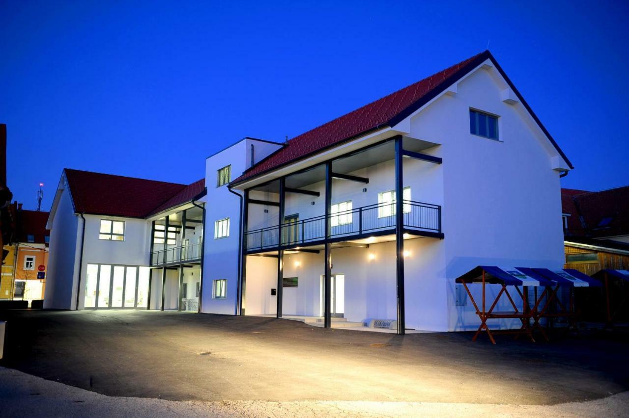 Hostel Ormoz Екстериор снимка