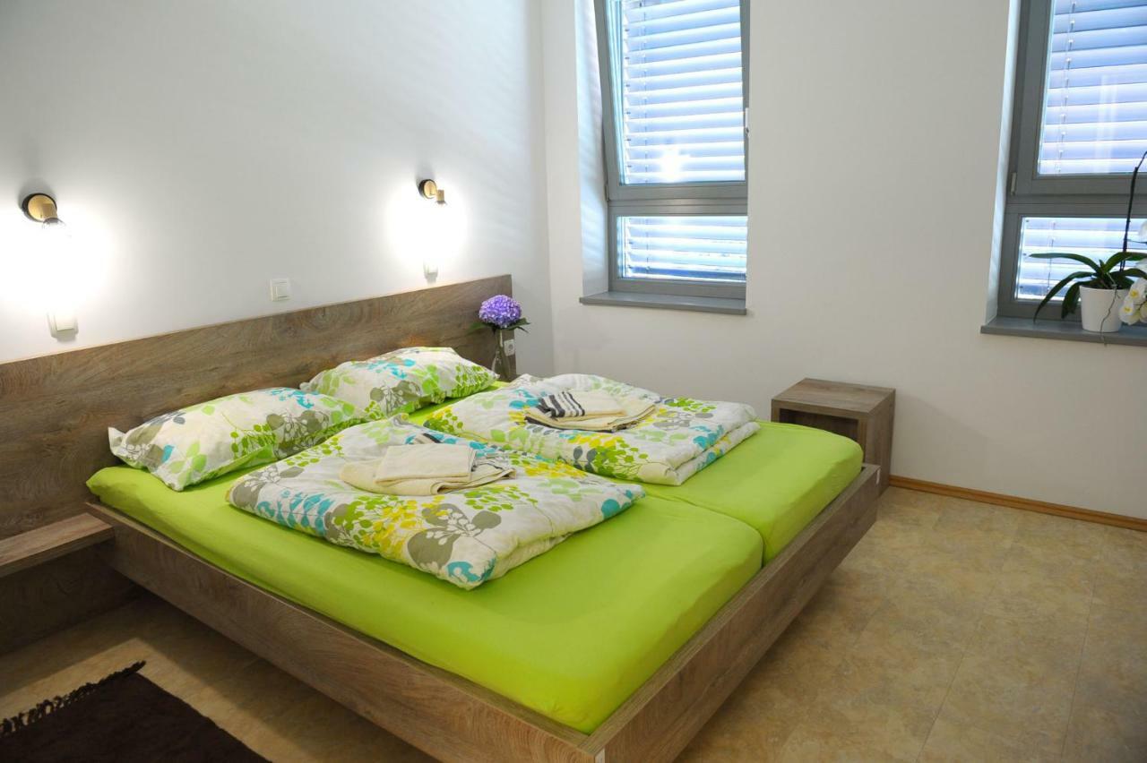 Hostel Ormoz Екстериор снимка
