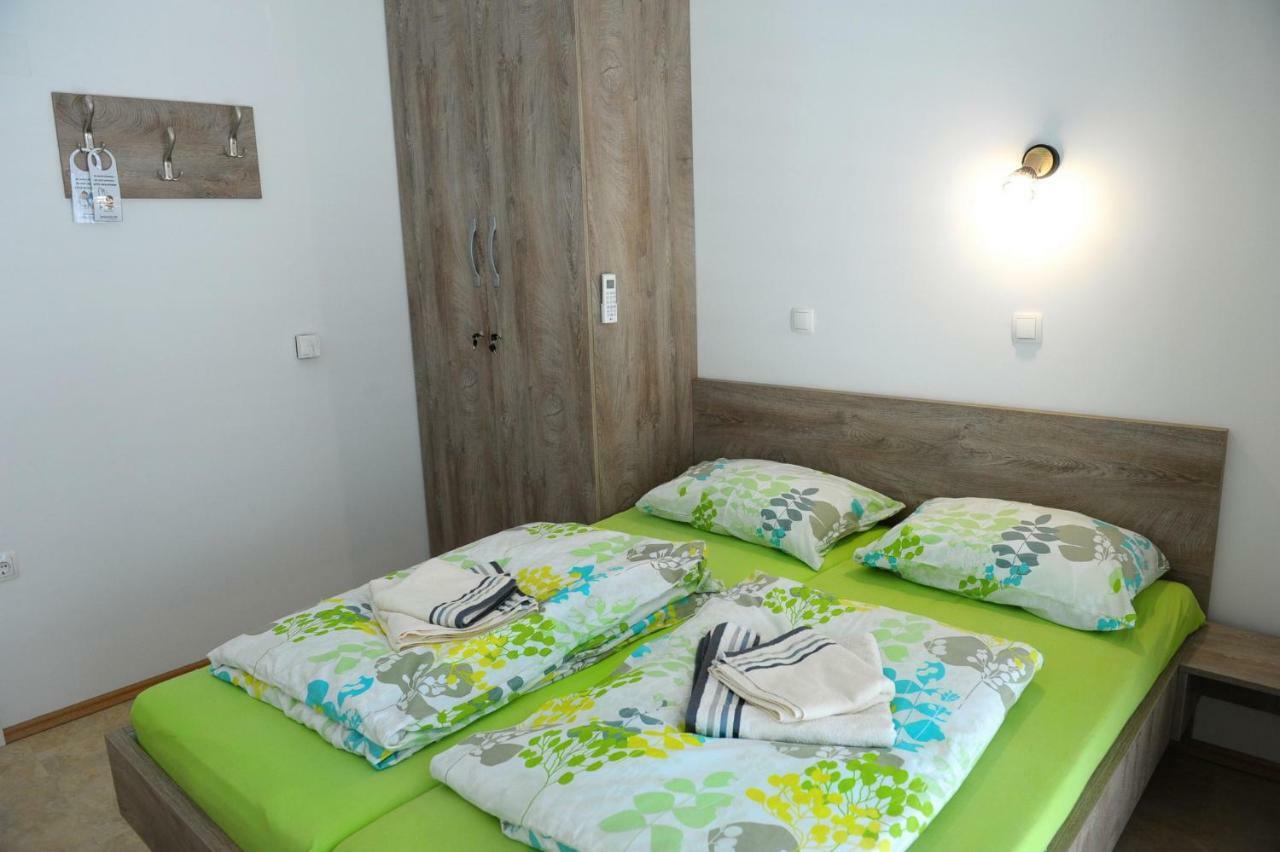 Hostel Ormoz Екстериор снимка
