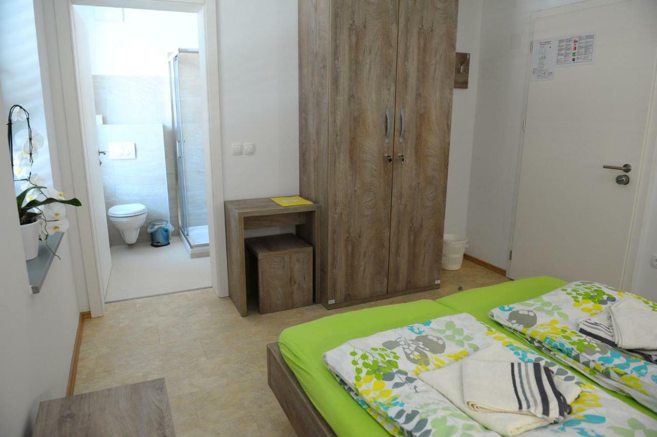Hostel Ormoz Екстериор снимка