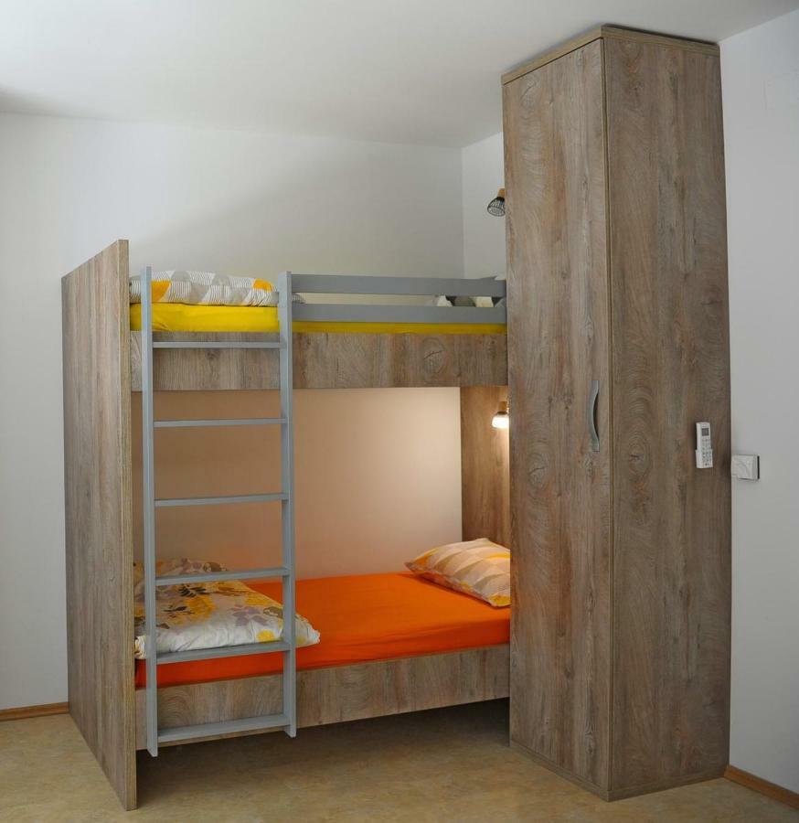 Hostel Ormoz Екстериор снимка